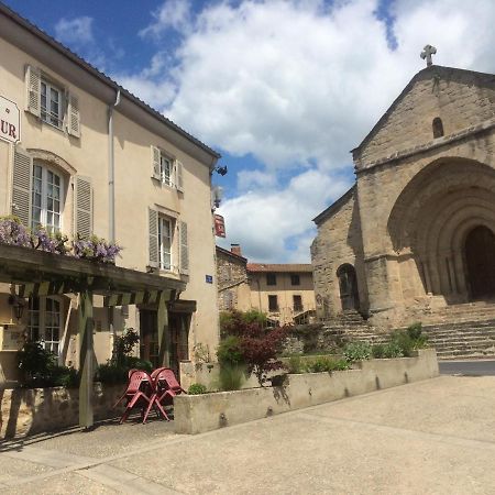 Auberge Du Ripailleur Dore-lʼÉglise Exterior foto